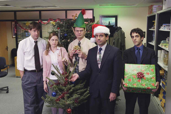 6 Easy-to-Plan Christmas Party Ideas for Small Businesses