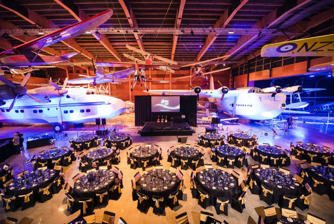 6 Christmas Party Venues for Large-Scale Events