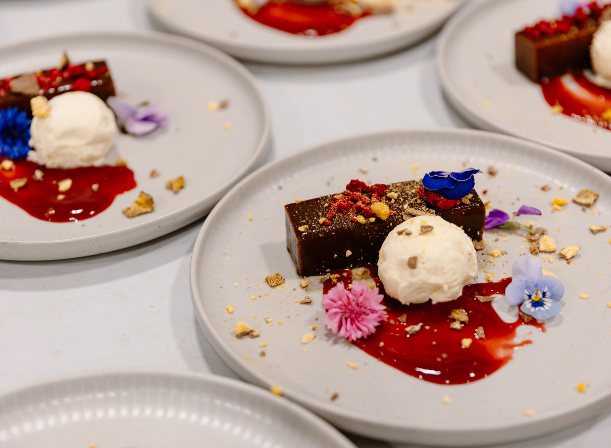 This beautifully plated dessert exemplifies the exceptional styling of Auckland's LittleWolf catering.