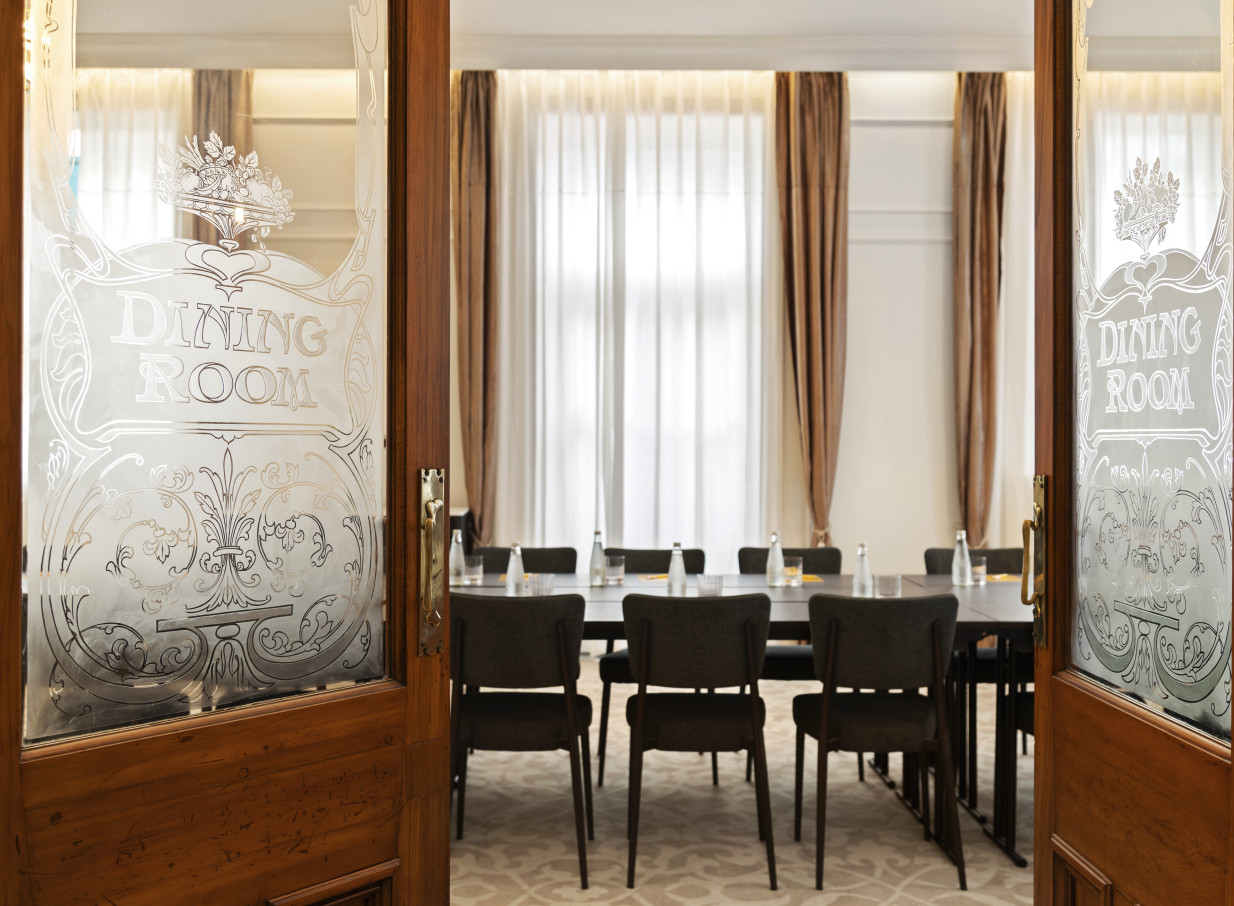 The elegant, historic Beaux Arts style of The Clements Hotel in Waikato is reflected in its refined private dining room.
