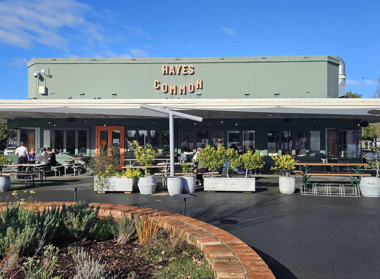 Hayes Common in Hamilton offers a relaxed outdoor dining patio in its charming garden suburb setting.